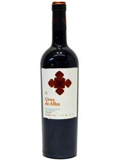Vino tinto Cruz de Alba